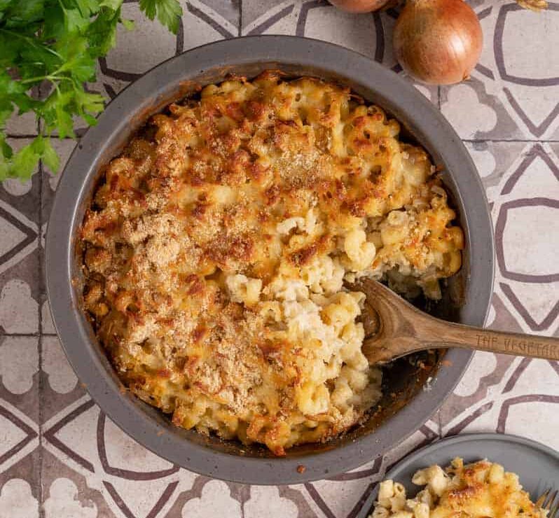 Ofengericht deluxe – Mac and Cheese mit Zwiebelaroma